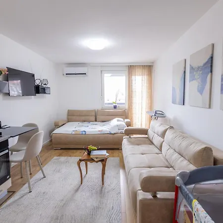 Lägenhet Imperial Novi Pazar